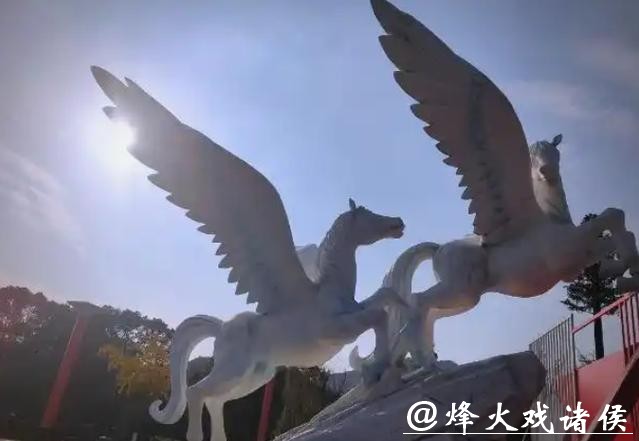 苏州的马:东南西北、五颜六色 苏州的马:东南西北、五颜六色