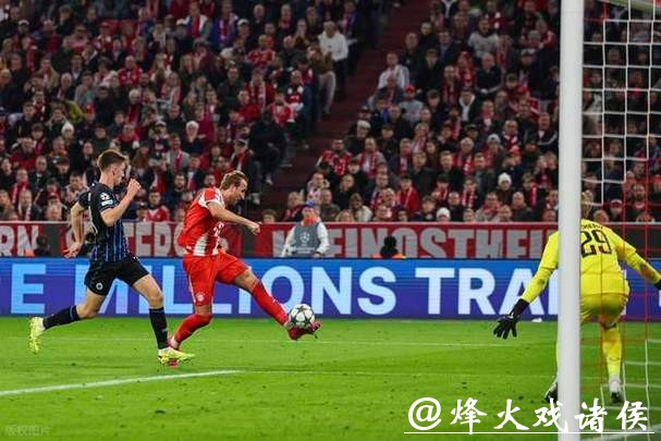 德甲-莱万安慰球博阿滕开场被罚下 拜仁客场1-5负 德甲-莱万安慰球博阿滕开场被罚下 拜仁客场1-5负