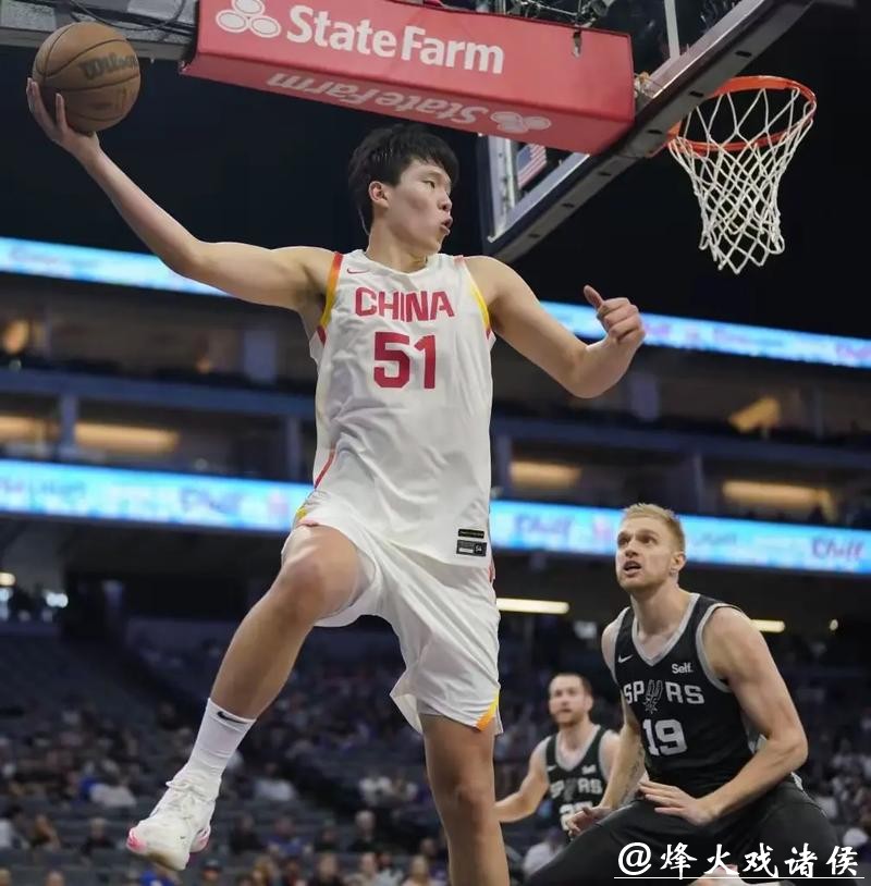 杨瀚森签约詹姆斯所在经纪公司 将报名NBA选秀 杨瀚森签约詹姆斯所在经纪公司 将报名NBA选秀