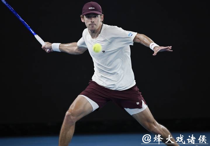 澳网男单第4轮：德米纳尔3-0横扫布勃里克进8强
