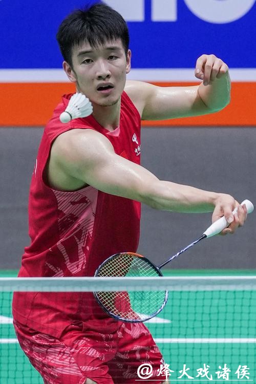 中国羽毛球大师赛:李诗沣力克梁峻豪晋级下一轮 中国羽毛球大师赛:李诗沣力克梁峻豪晋级下一轮